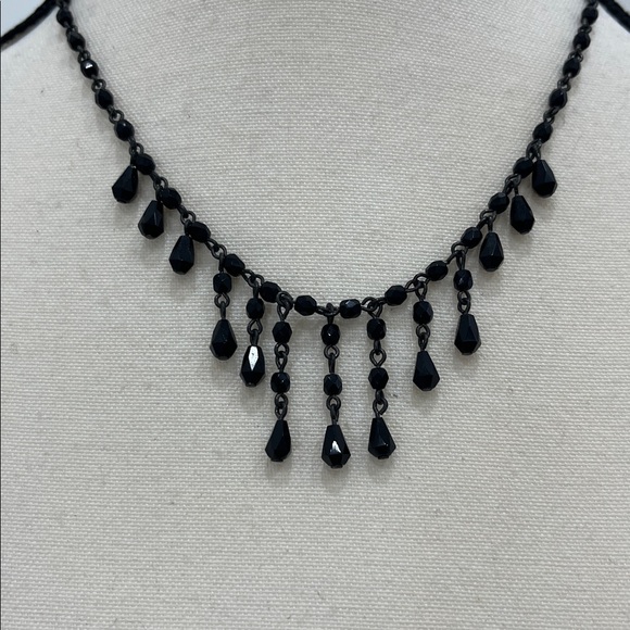 1928 Brand  Black Glass Beaded Necklace 18.5” - Picture 4 of 4